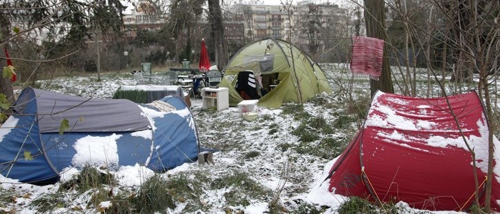 Personnes à la rue : une nouvelle alerte des associations