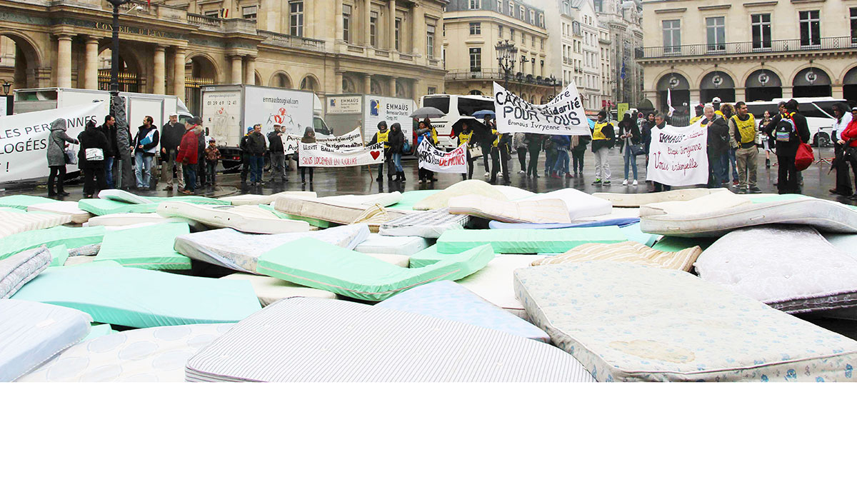 Nous voulons un plan d’urgence pour les sans abri et mal logés